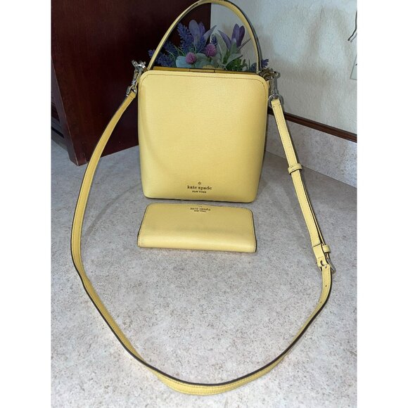 Kate Spade Darcy Small Bucket Bag & Wallet Set Grain Leather Daybreak Yellow Cro - Picture 4 of 9
